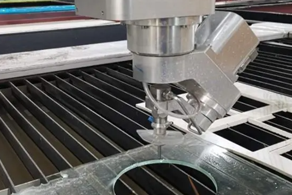 水刀切割加工，高效、環(huán)保、精準(zhǔn)的現(xiàn)代加工技術(shù)