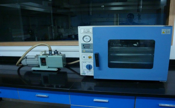 真空干燥箱和烘箱有什么區(qū)別？它有這些作用！