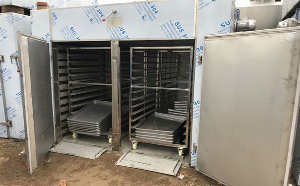 高溫烘箱是怎么選擇的？它要注意這些內(nèi)容！